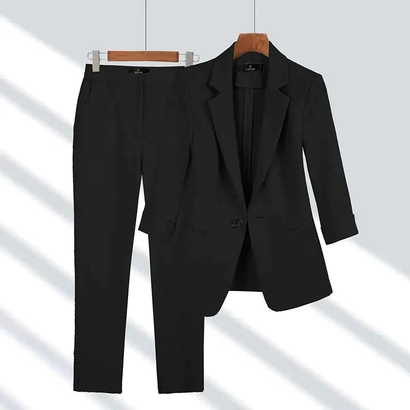Women’s Suit Set – Tailored Fit Blazer & Trousers – Single Button – Formal Wear