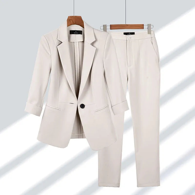 Women’s Suit Set – Tailored Fit Blazer & Trousers – Single Button – Formal Wear