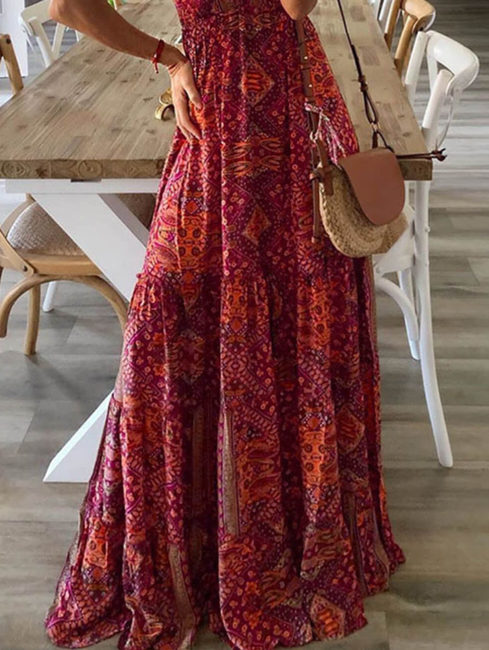 Women's Maxi Dress - Halter Neck - Bohemian Pattern - Flowing A-Line Elegant Fit