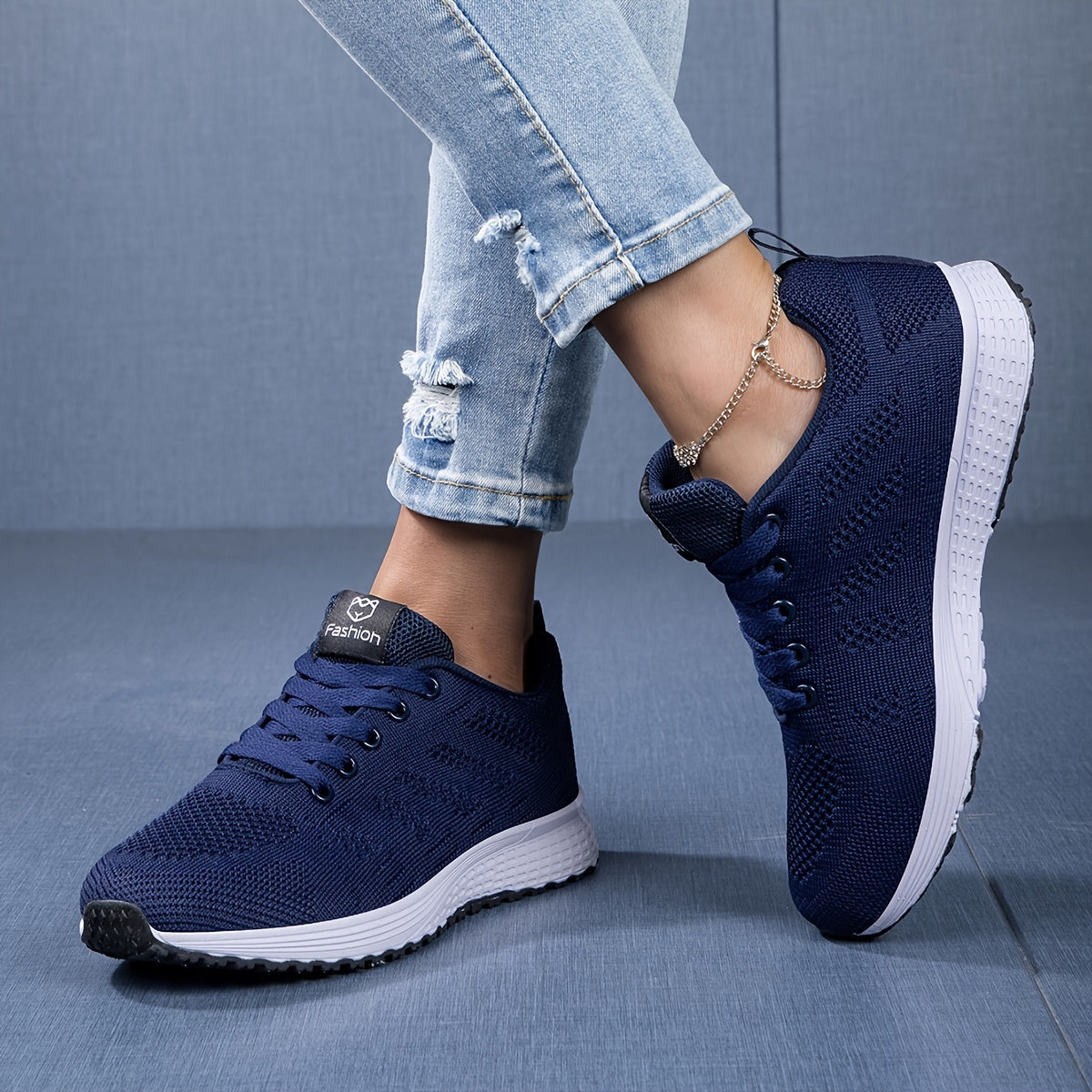 Women’s Sports Shoes – Soft Knit – Low Top – Lace-Up Fit
