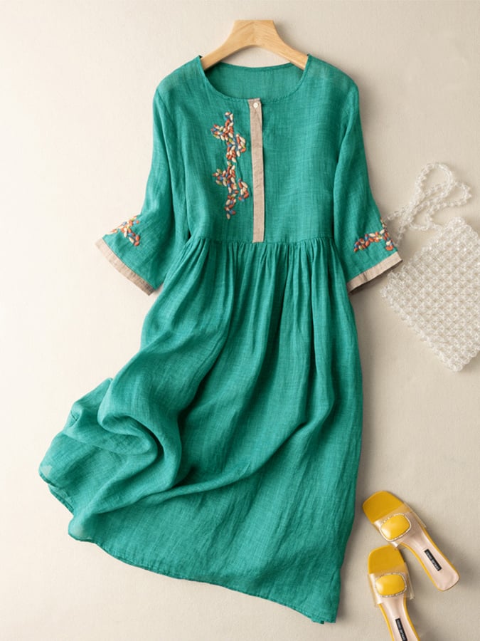 Women’s Midi Dress – Relaxed Fit – Embroidered – 3/4 Sleeve – Natural Fibers