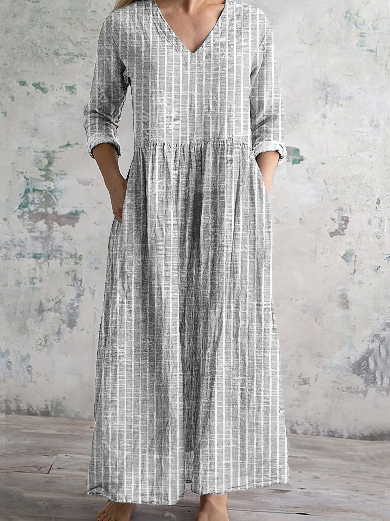 Women’s Maxi Dress – Natural Fibers – Relaxed Fit – V-Neck – Long Sleeve – Striped