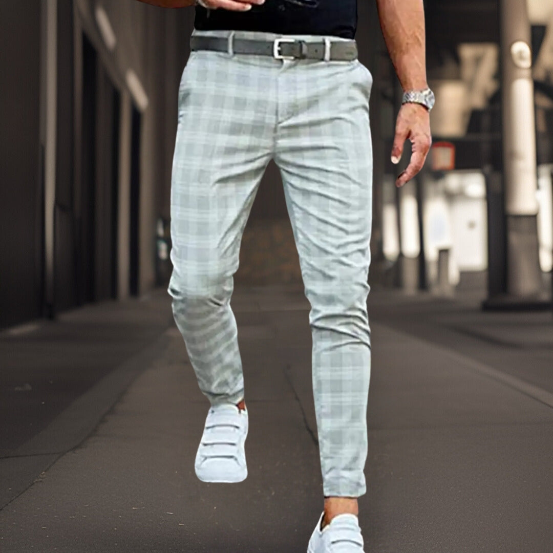 Men’s Chinos – Slim Fit – Tailored Silhouette – Plaid Pattern – Breathable Blend