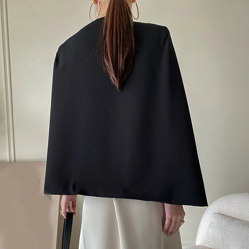 Women’s Cape Jacket – Tailored Fit – Open Front – Structured Silhouette – Wool Feel