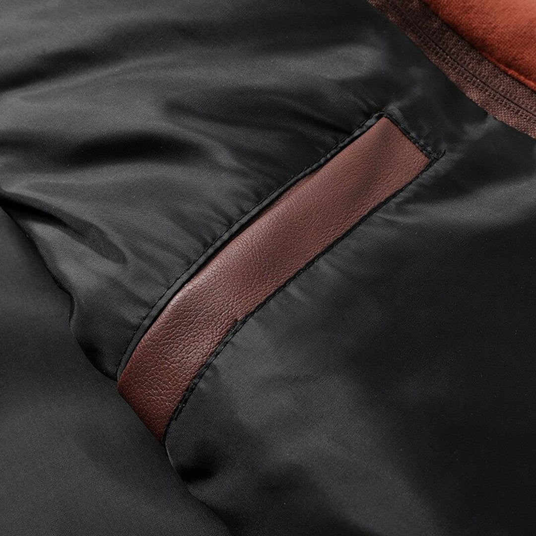 Men’s Leather Jacket – Fitted Silhouette – Hooded – Zip Pockets – Ribbed Cuffs
