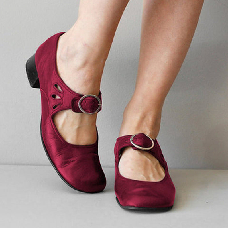 Women’s Dress Shoes – Low Heel – Buckled Strap – Rounded Toe – Retro Cut-Out Design