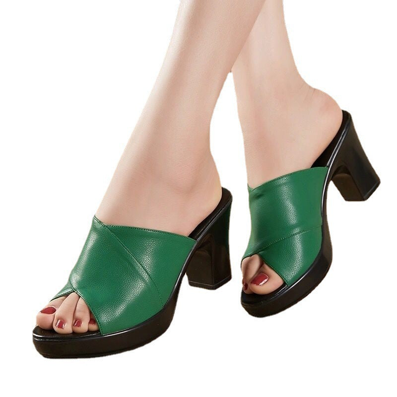 Women’s Heeled Sandals – Criss-Cross Strap – Open Toe – Block Heel – Slip-On Design