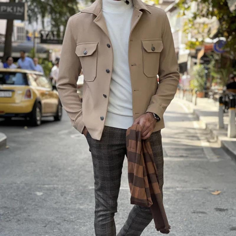 Men’s Jacket – Tailored Fit – Structured Silhouette – Notched Lapel – Chest Pockets