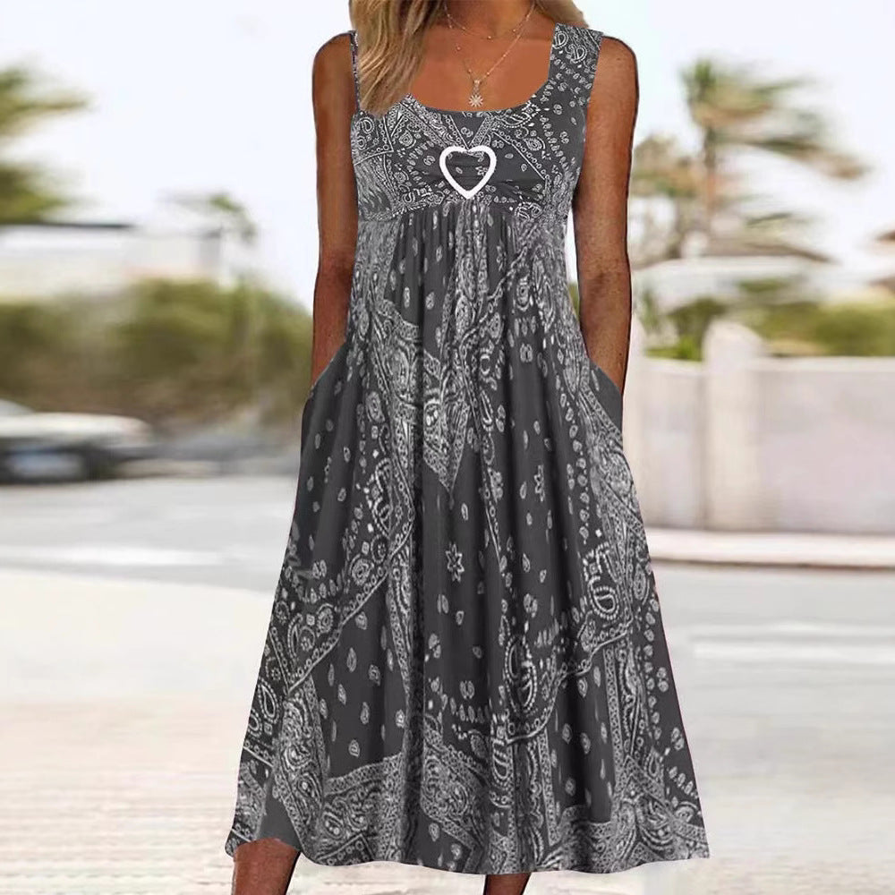 Women’s Maxi Dress – Flowing A-Line – Bandana Print – Breathable Blend – With Pockets
