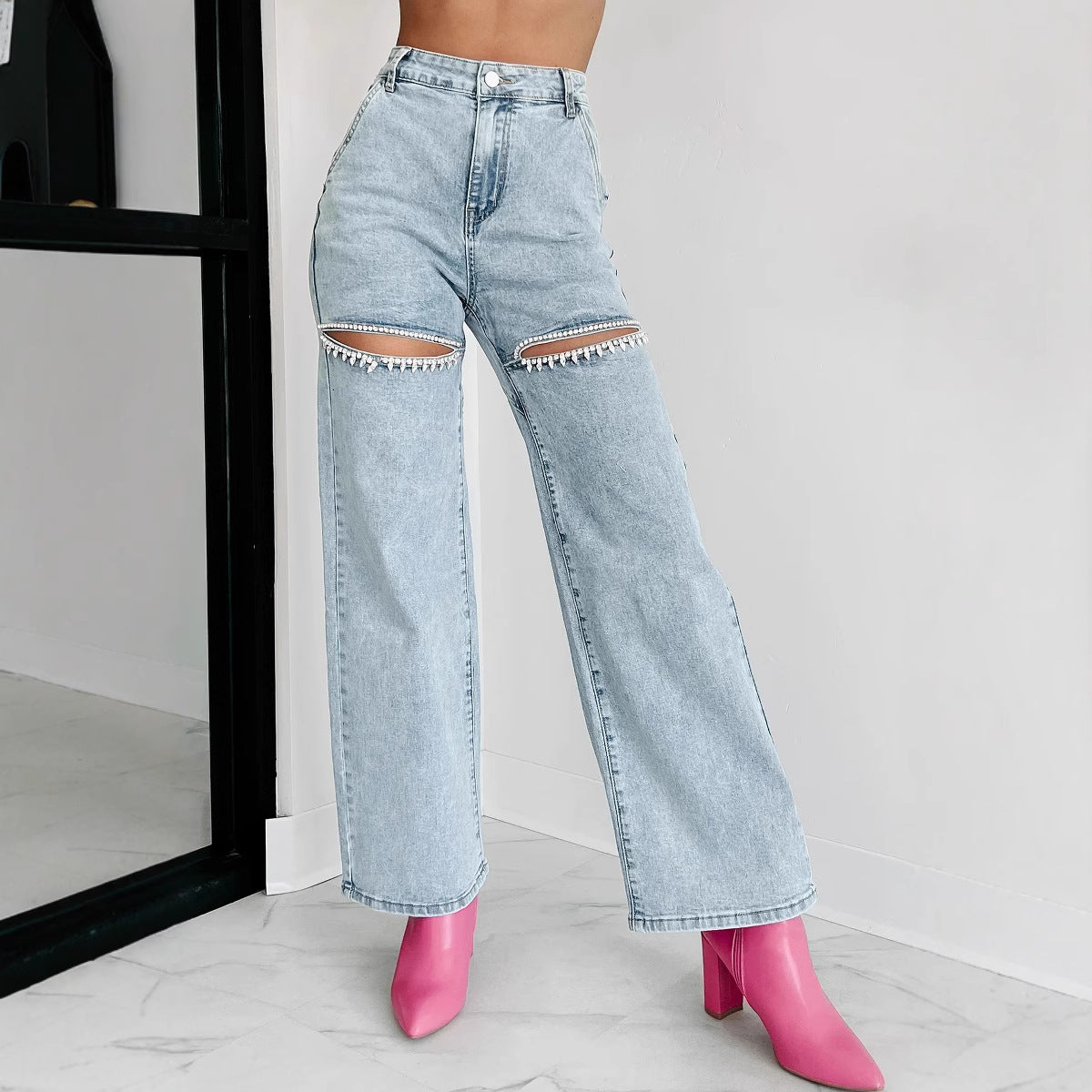 Women’s Straight-Leg Jeans – High Waist – Distressed Thigh – Chain Detail – Full Length