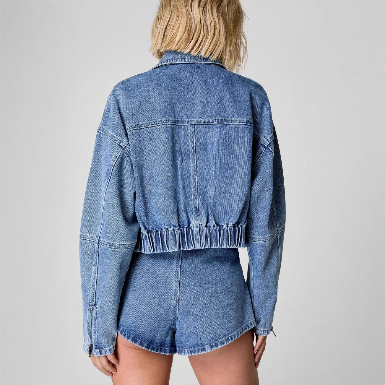 Women’s Denim Jacket – Oversized Fit – Cropped Length – Zip Front – Utility Pockets