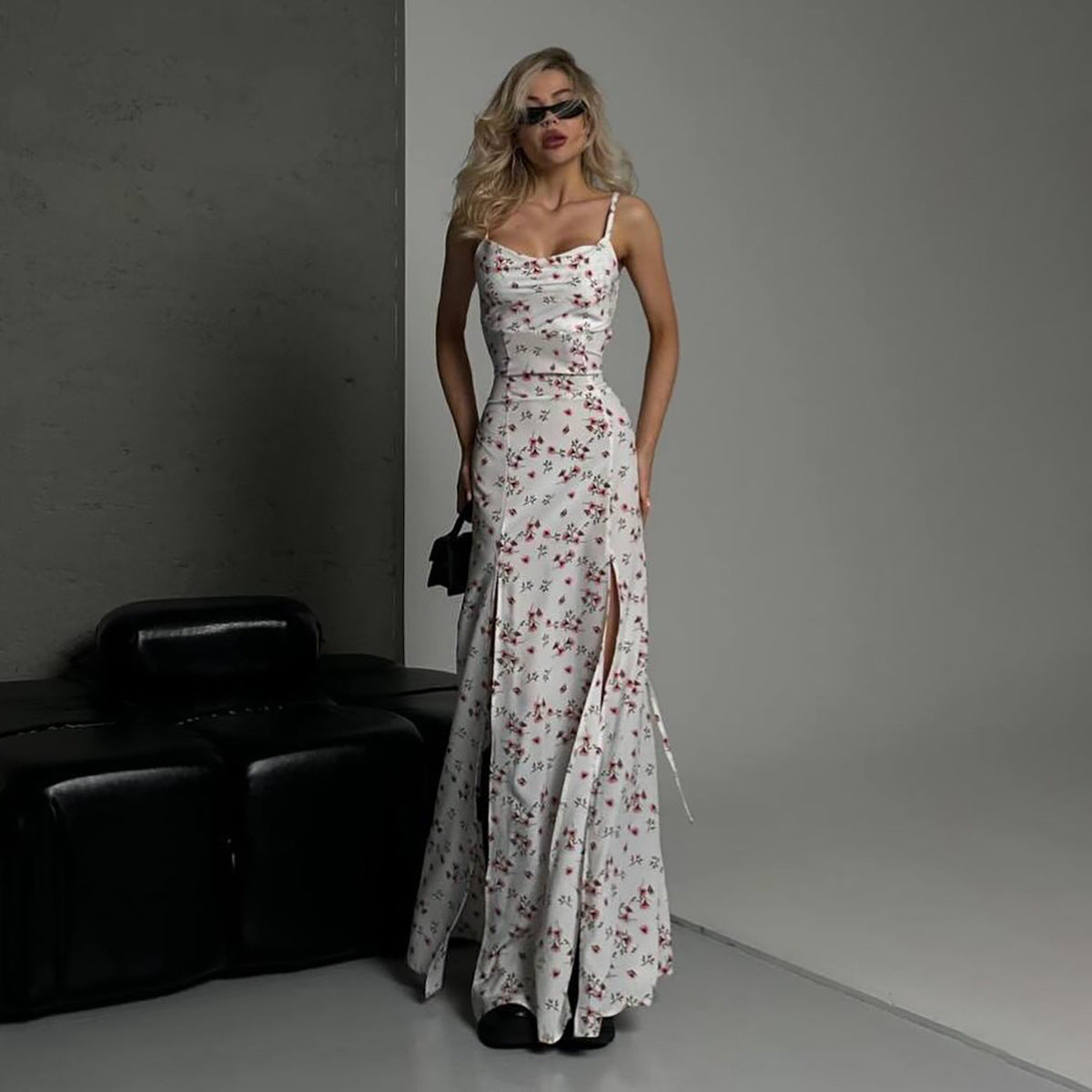 Women’s Maxi Dress – Slim Fit – Floral Print – High Slit – Cinched Waist – Spaghetti Straps