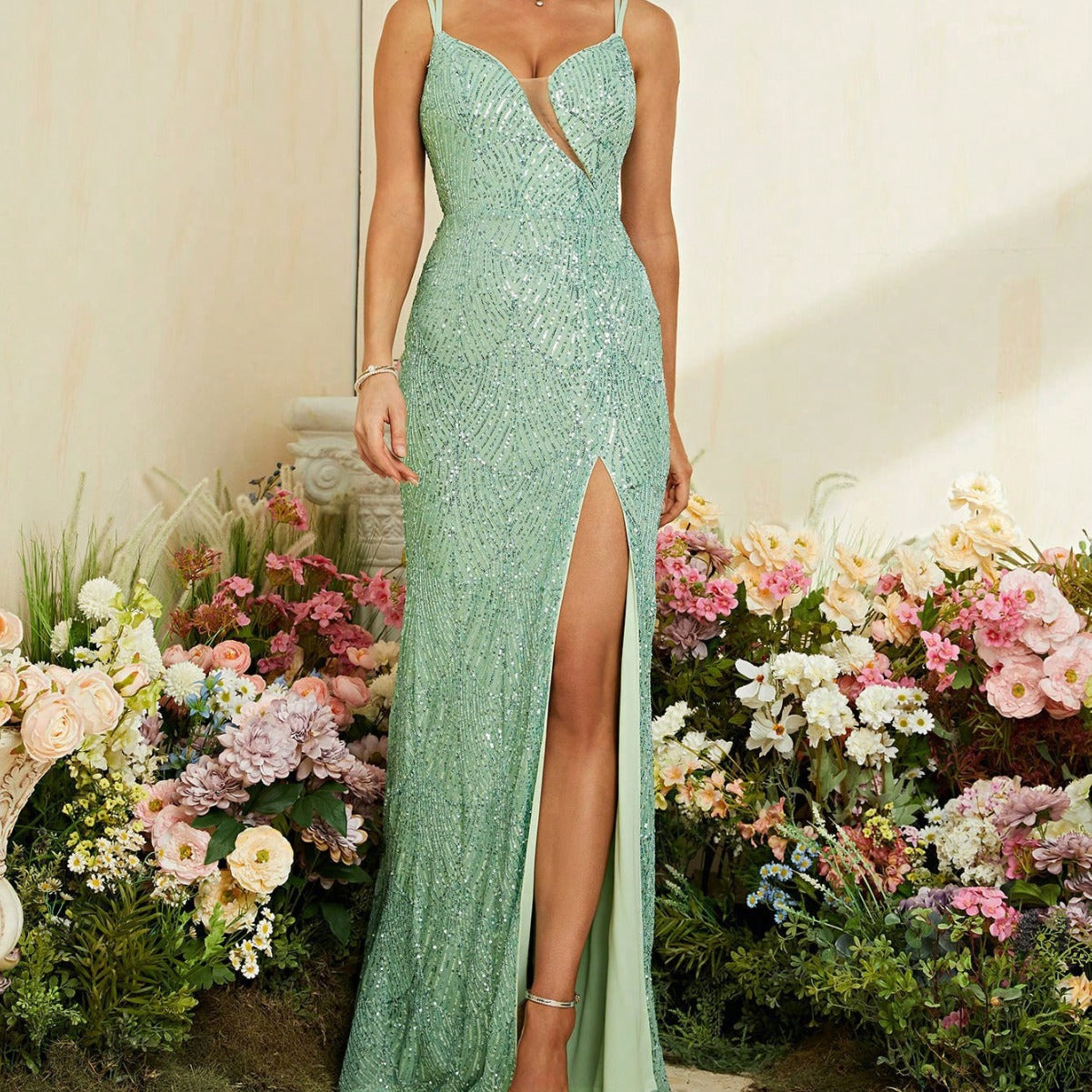 Women’s Evening Gown – Slim Fit – Glitter Fabric – Deep V-Neck – High Slit Formal Dress