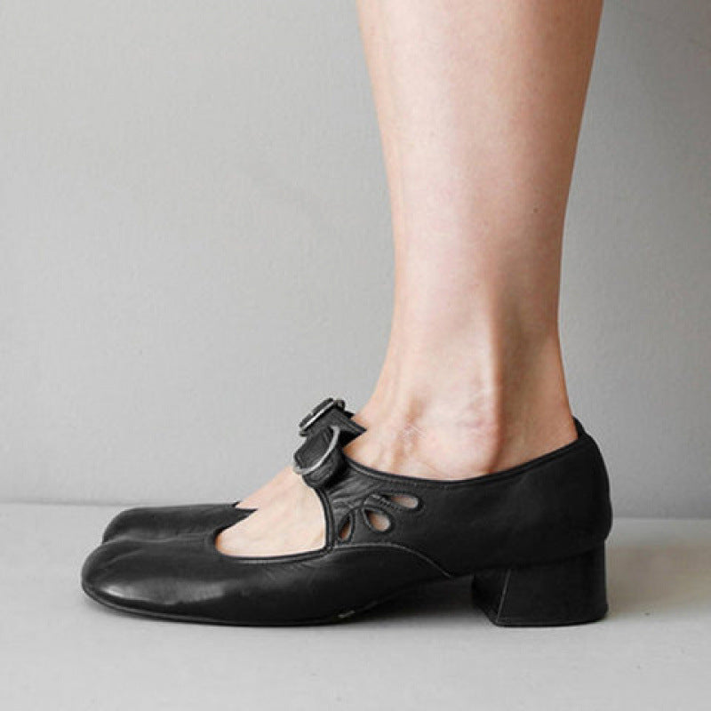Women’s Dress Shoes – Low Heel – Buckled Strap – Rounded Toe – Retro Cut-Out Design