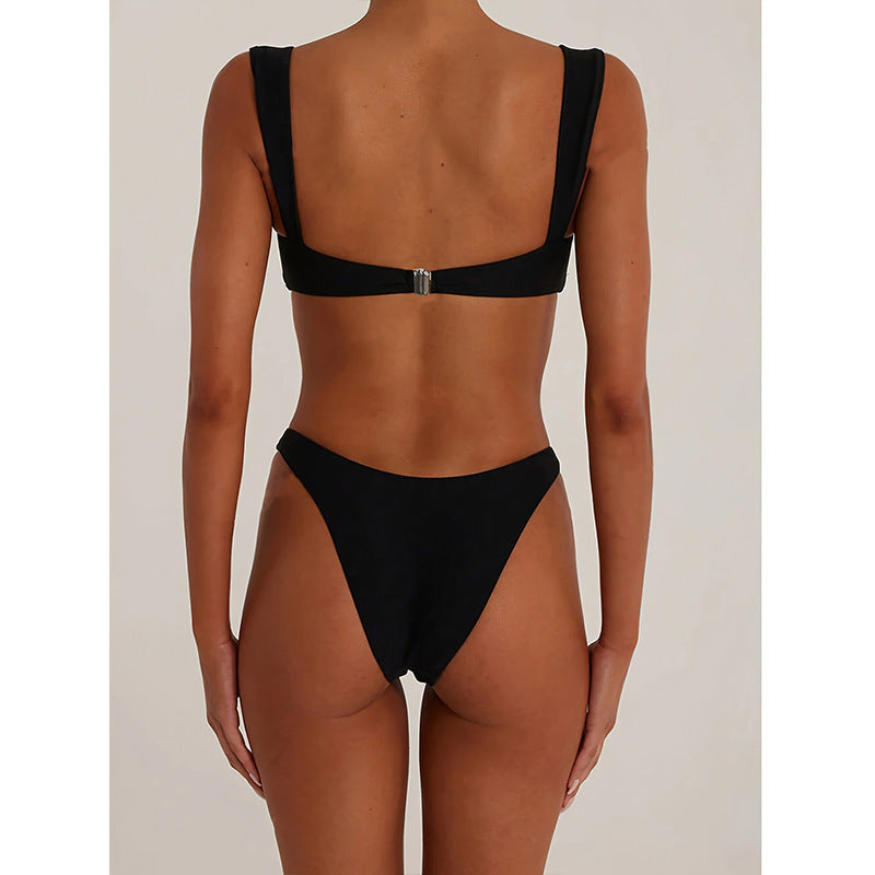 Women’s Bikini Set – Slim Fit – High Cut – Cut-Out Design – Metallic Detail – Breathable Fabric