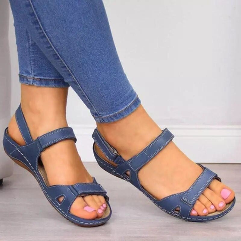 Women’s Platform Sandals – Cushioned Footbed – Adjustable Straps – Open Toe Design