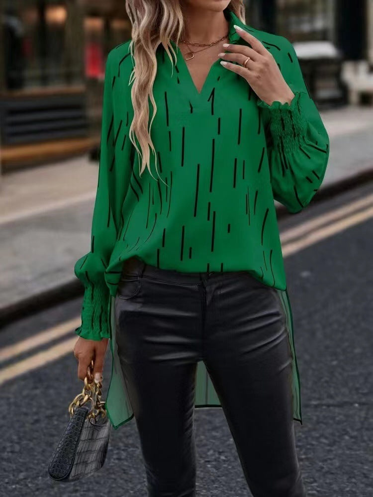 Women’s Blouse – Relaxed Fit – V-Neck – Graphic Stripe – Long Tailored Sleeves
