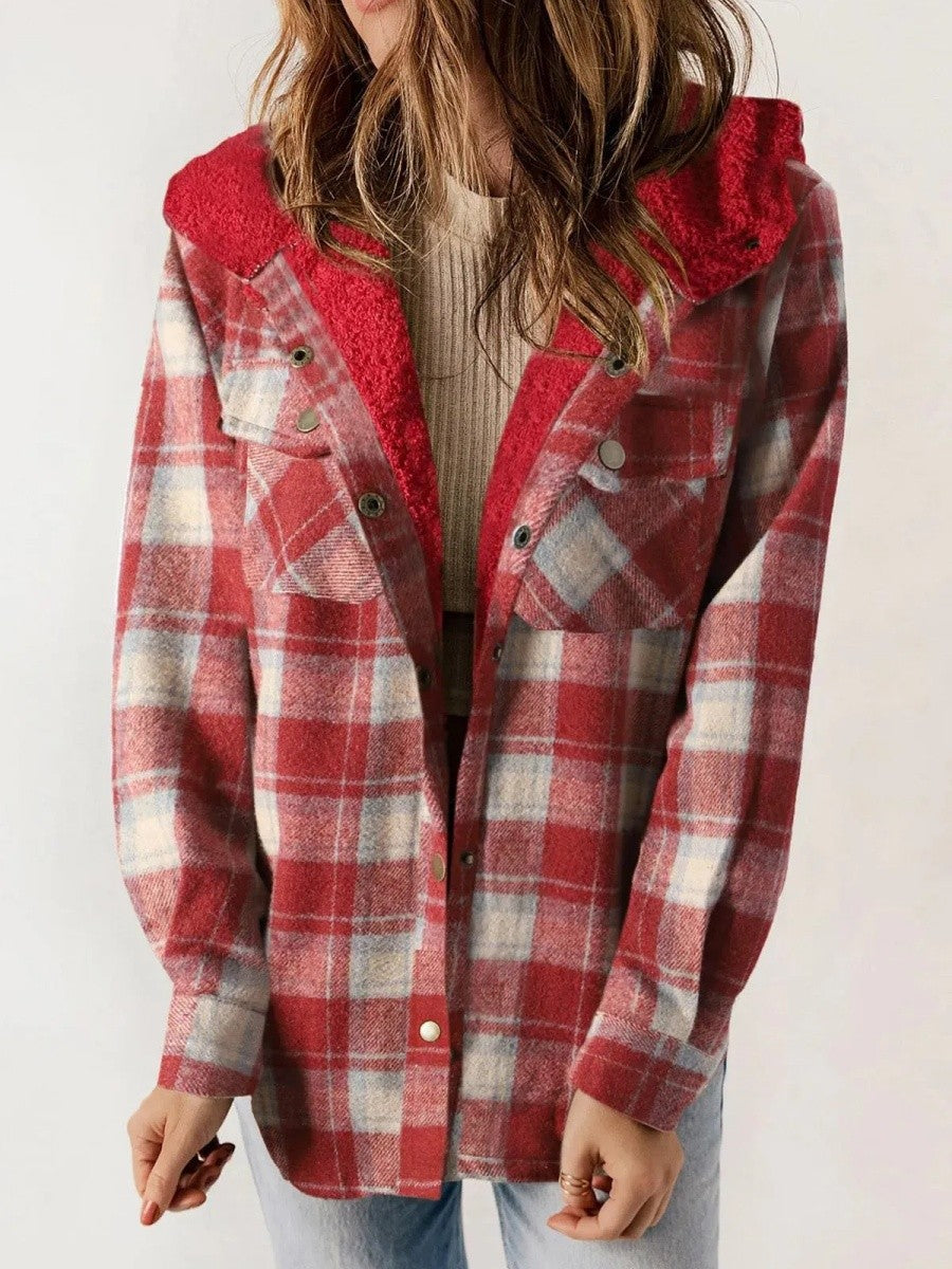 Women’s Shacket – Relaxed Fit – Fleece Lined – Plaid – Hooded Button Front Layer
