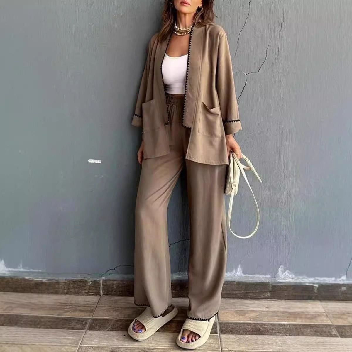 Women’s Two-Piece Set – Cardigan Soft Knit – Relaxed Fit – 3/4 Sleeve – Draped Silhouette – Pockets