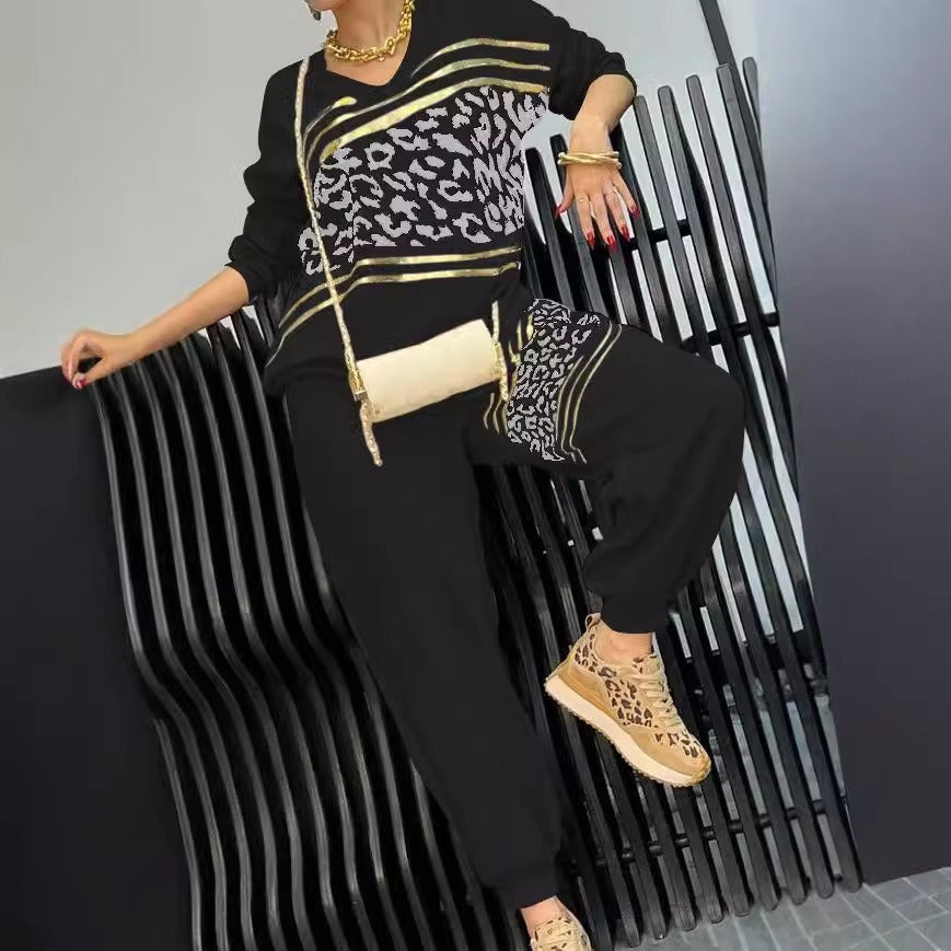 Women’s Sweatshirt and Pants Set – Relaxed Fit – Leopard Print – Metallic Trim – Jersey