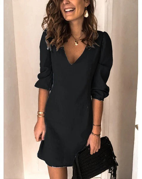 Women’s Denim Dress - Fitted Silhouette - Deep V-Neck - Puff Sleeve