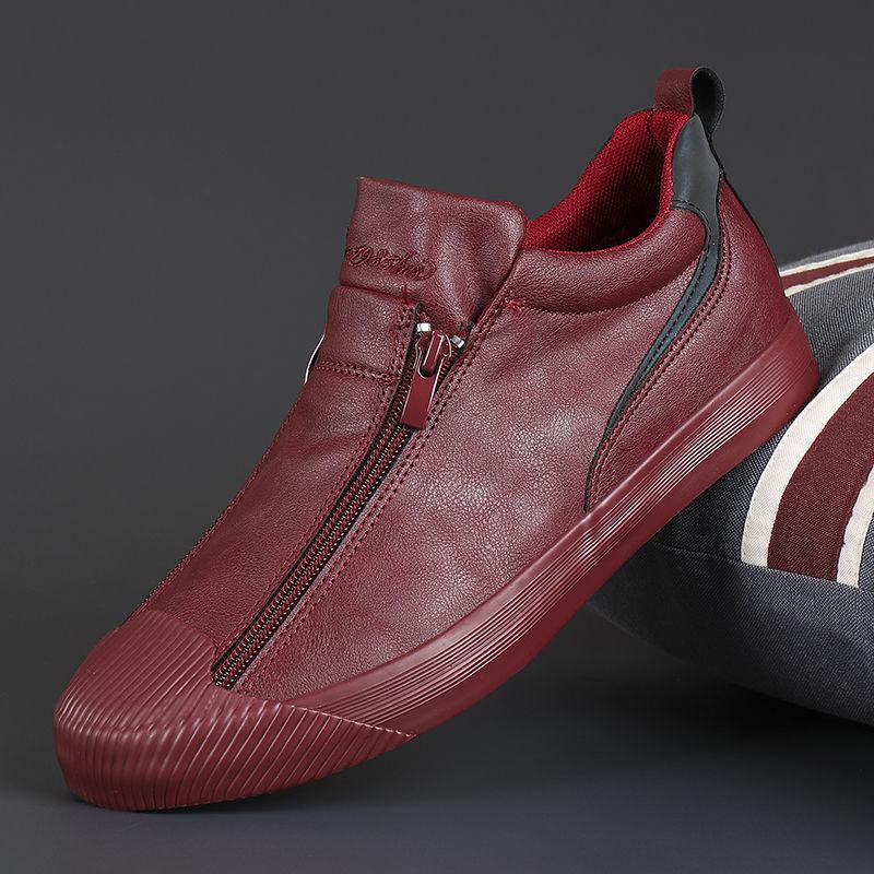 Men’s Low-Top Sneaker – Smooth Leather-Like Upper – Zipper Closure – Casual Fit