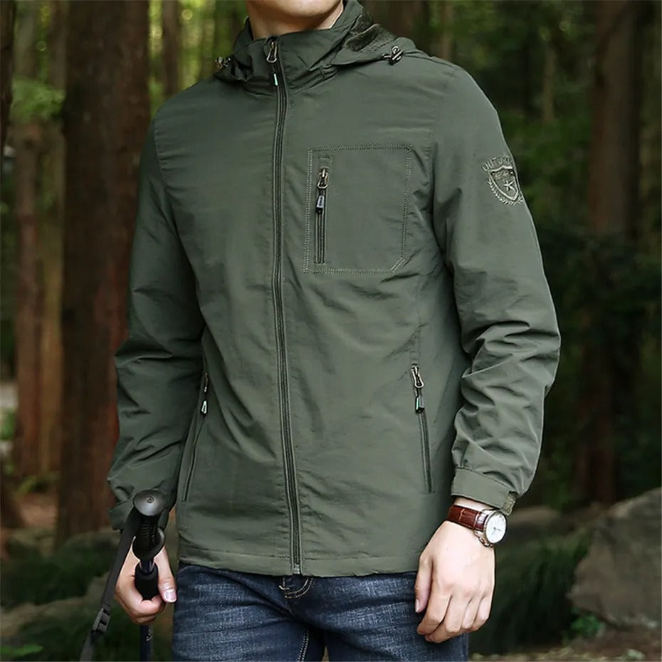 Men’s Outdoor Jacket – Water-Resistant – Tailored Fit – Hooded – Zippered Pockets