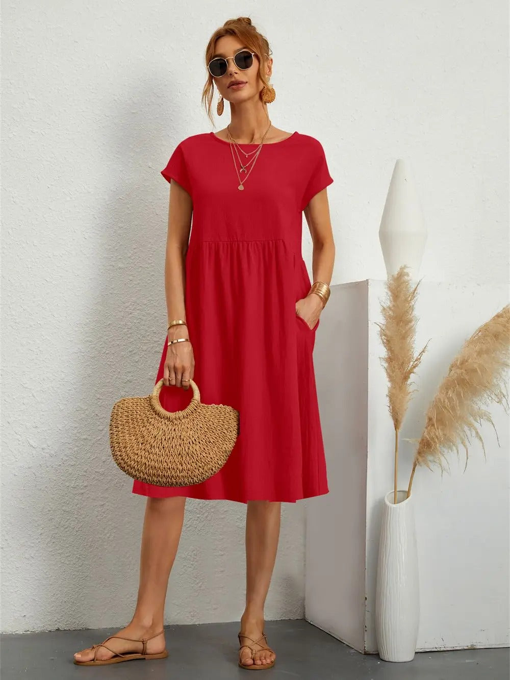 Women's Casual Dress - Knee Length - Short Sleeve - Flowy with Pockets