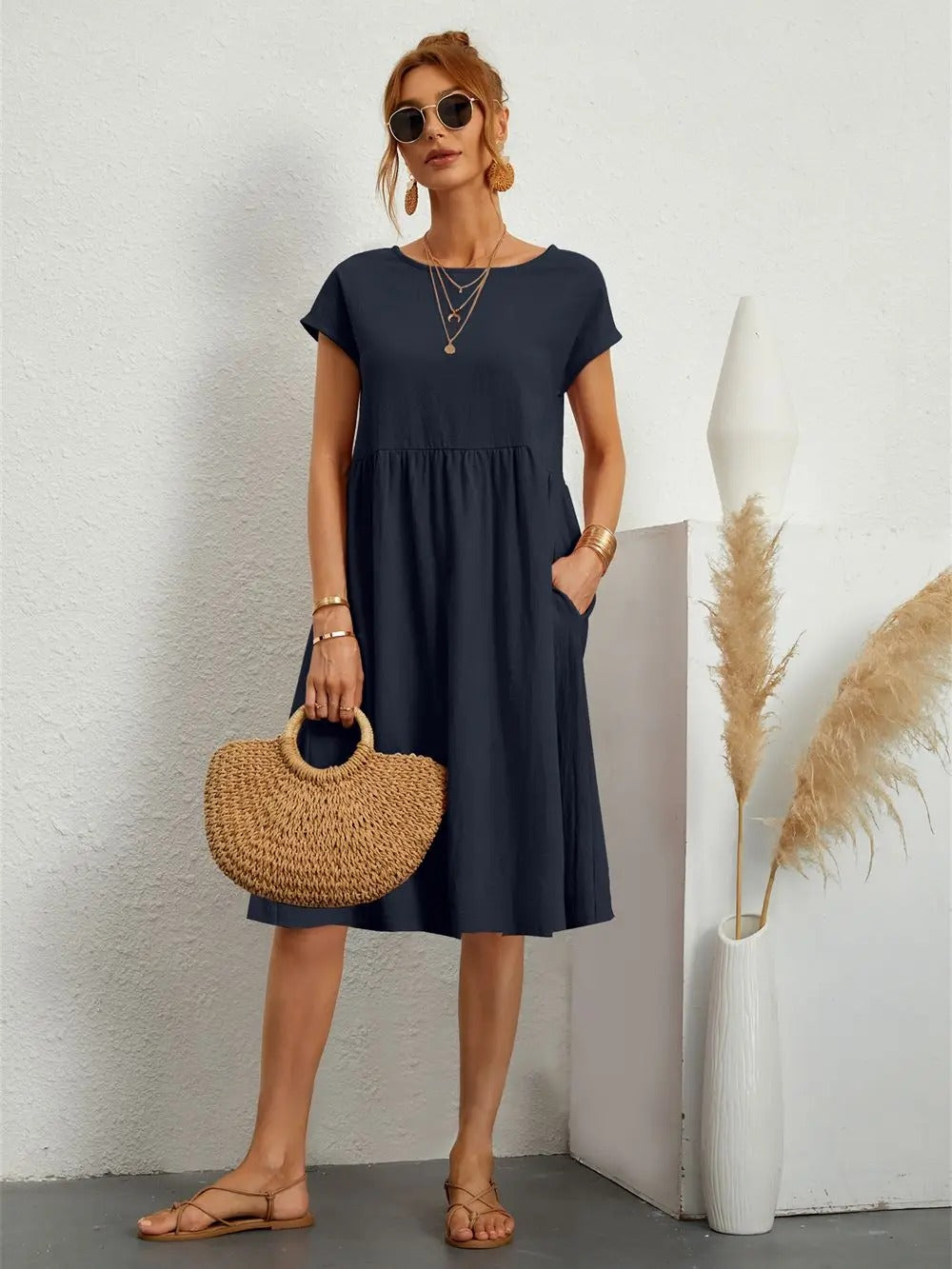 Women's Casual Dress - Knee Length - Short Sleeve - Flowy with Pockets