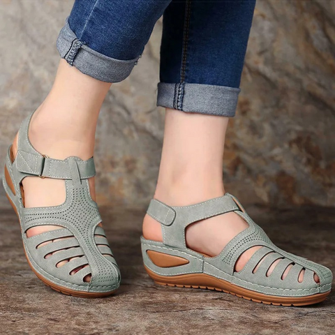 Women’s Sandals – Ergonomic Fit – Cushioned Sole – Adjustable Straps – Breathable Design