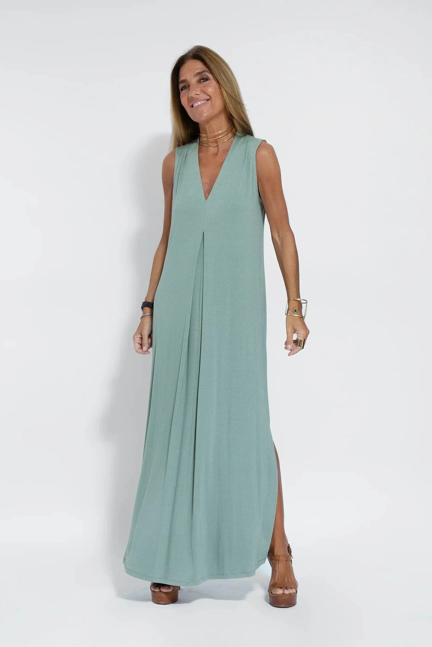 Women's Maxi Dress - Sleeveless A-Line - Lightweight Flowy V-Neck Elegant Fit