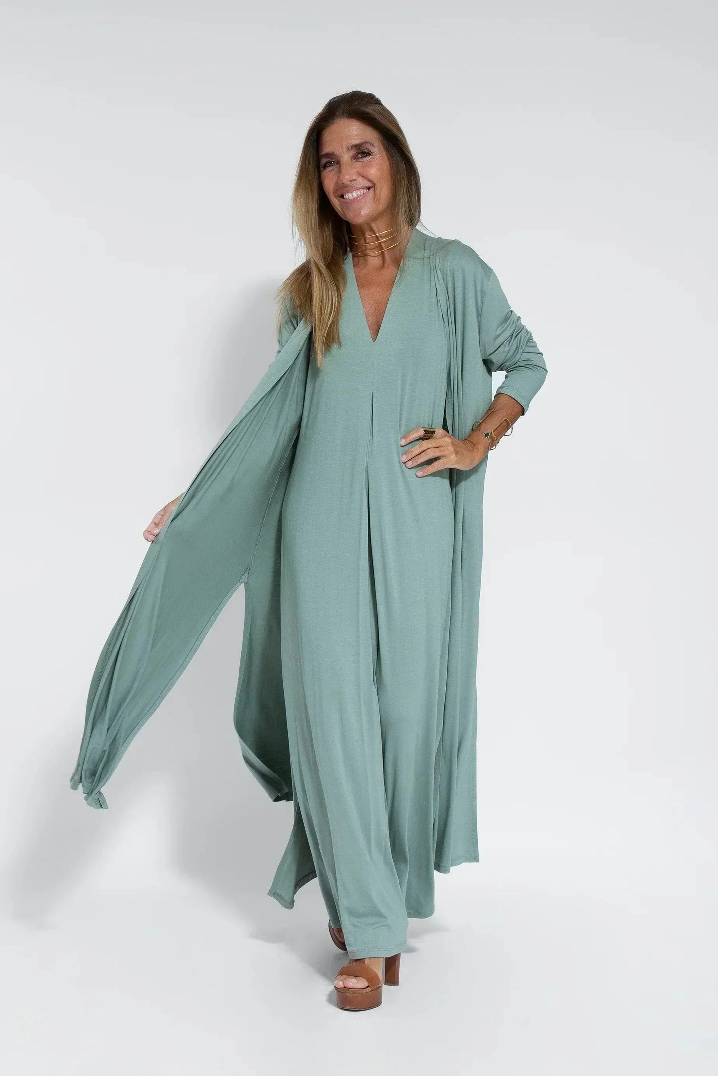 Women's Maxi Dress - Sleeveless A-Line - Lightweight Flowy V-Neck Elegant Fit