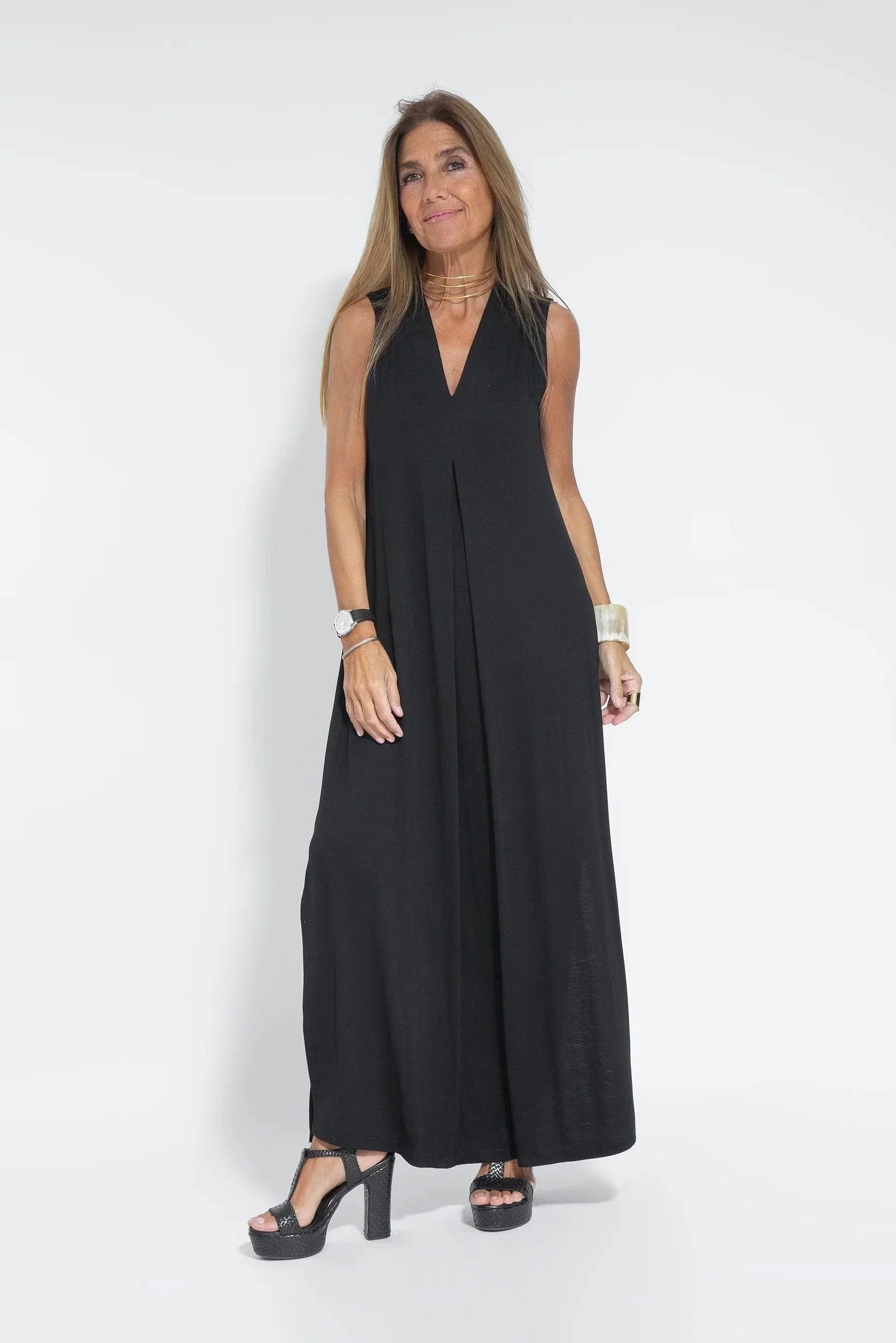 Women's Maxi Dress - Sleeveless A-Line - Lightweight Flowy V-Neck Elegant Fit