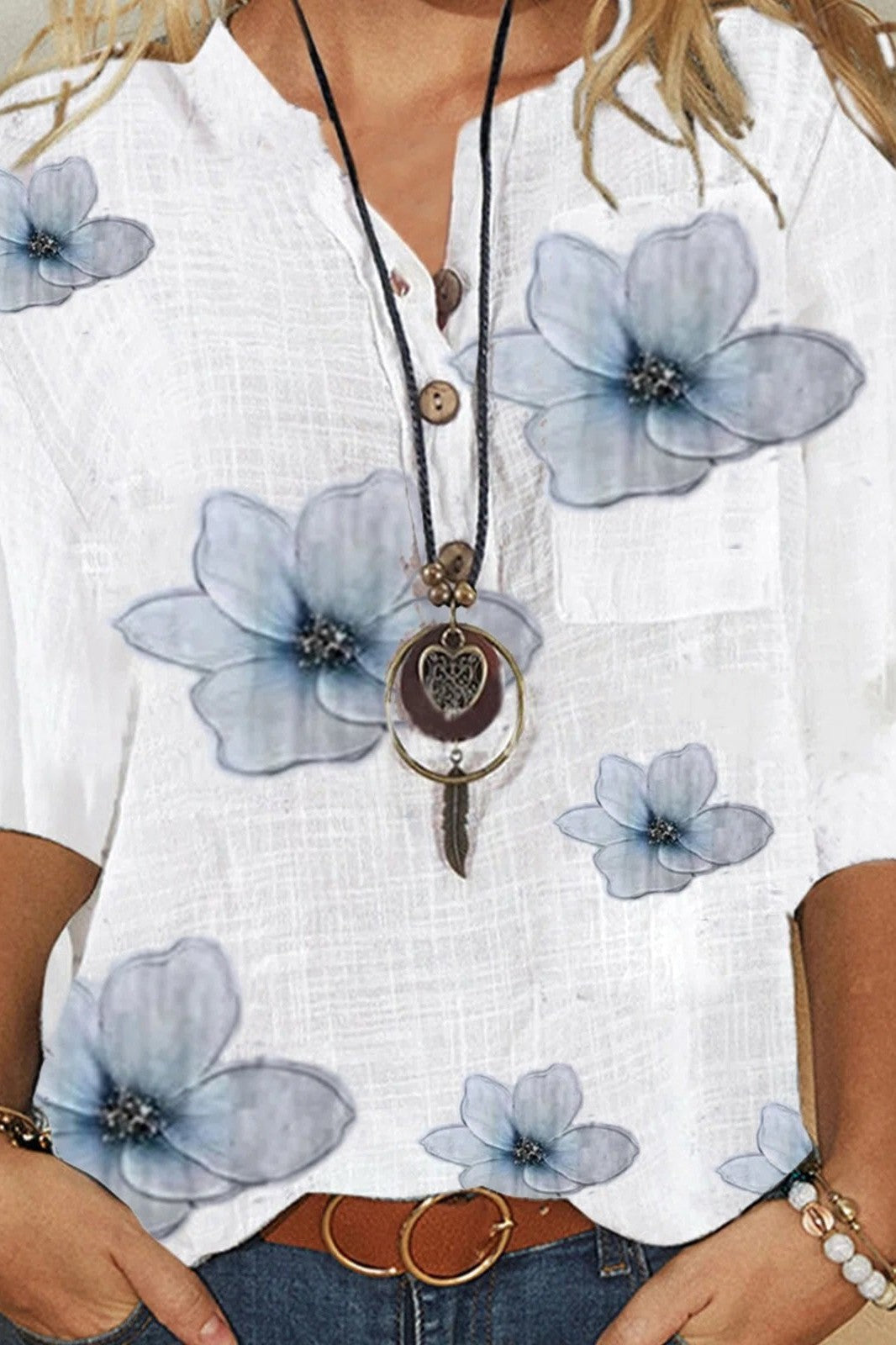 Women’s Blouse – Relaxed Fit – Floral Print – V-Neck with Buttons – Half Sleeve