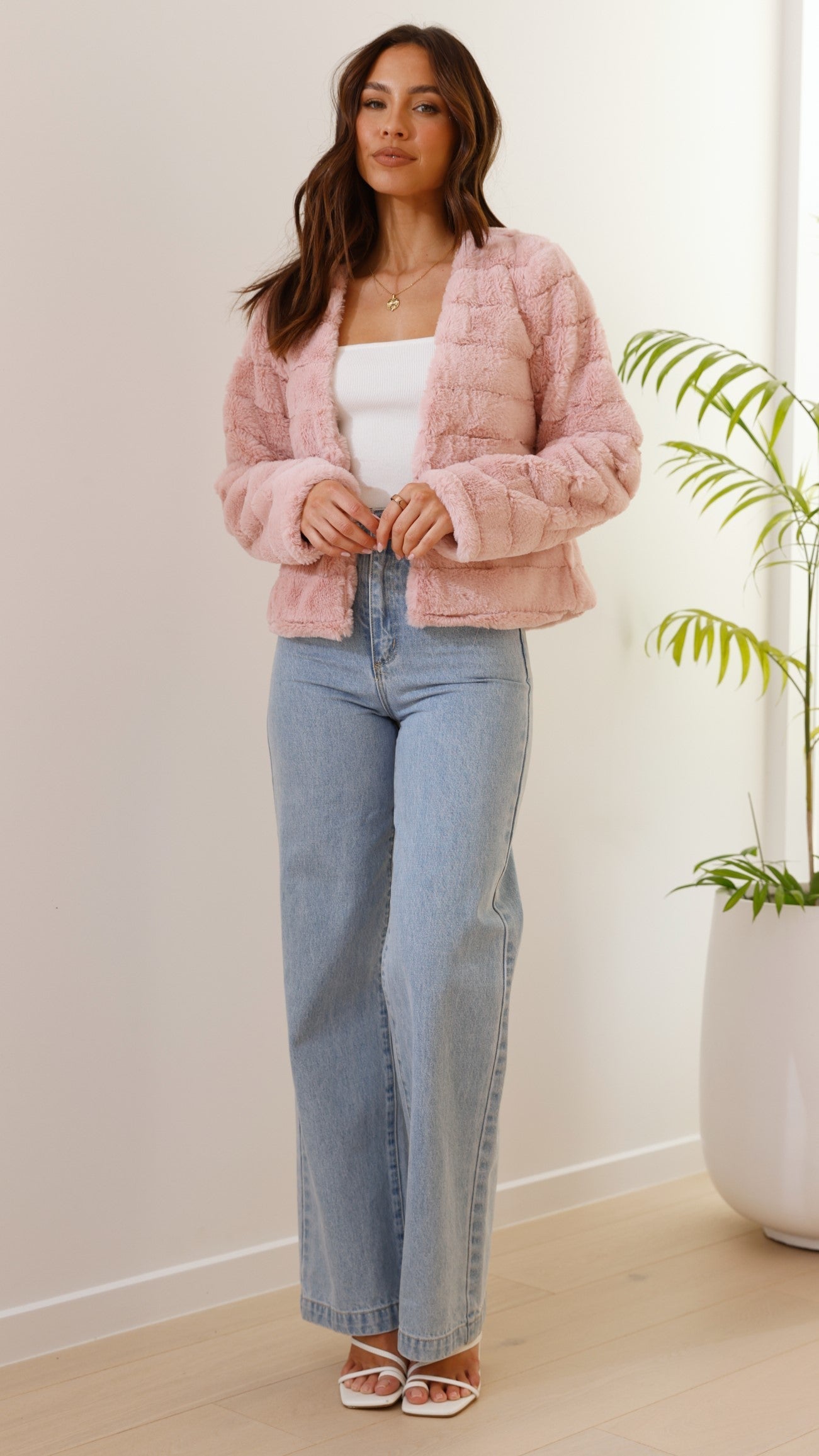 Women’s Crop Jacket – Quilted Texture – Open Front – Structured Fit