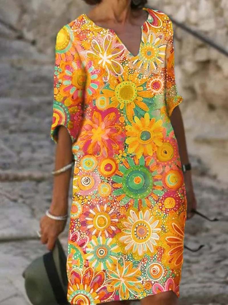 Women's Casual Dress - V-Neck - Short Sleeve - Floral Print - Relaxed Fit