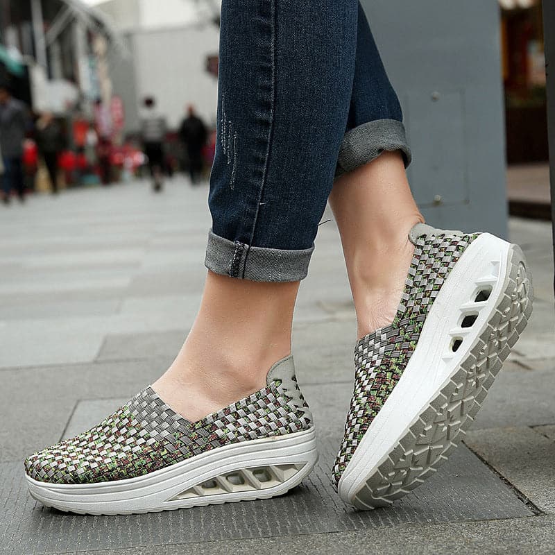 Women’s Slip-On Sneakers – Woven Upper – Lightweight Platform Sole – Breathable Fit
