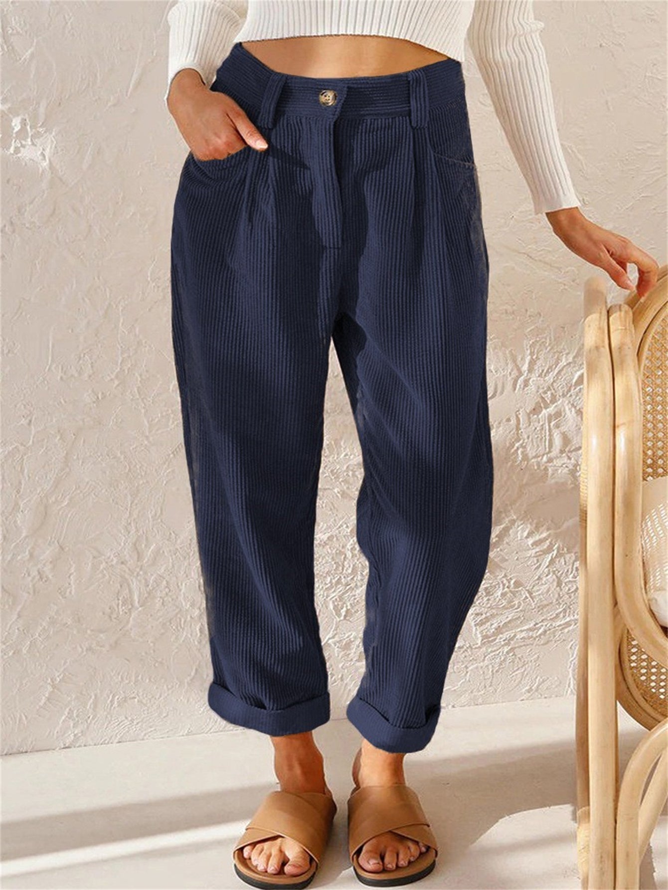 Women’s High-Waisted Pants – Relaxed Fit – Tapered Leg – Pleated Waist