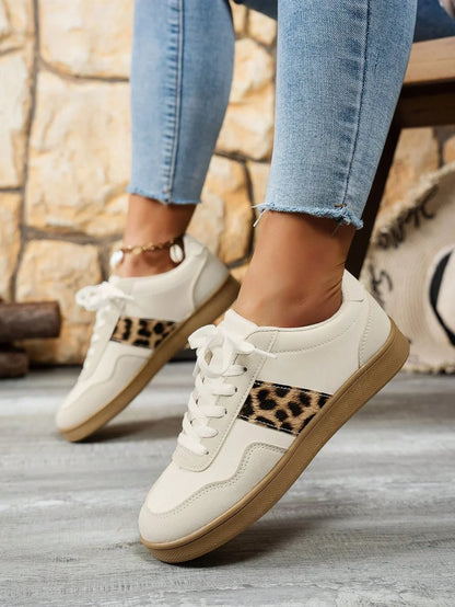 Women’s Low-Top Sneakers – Lace-Up – Print Detail – Rubber Sole Casual Fit