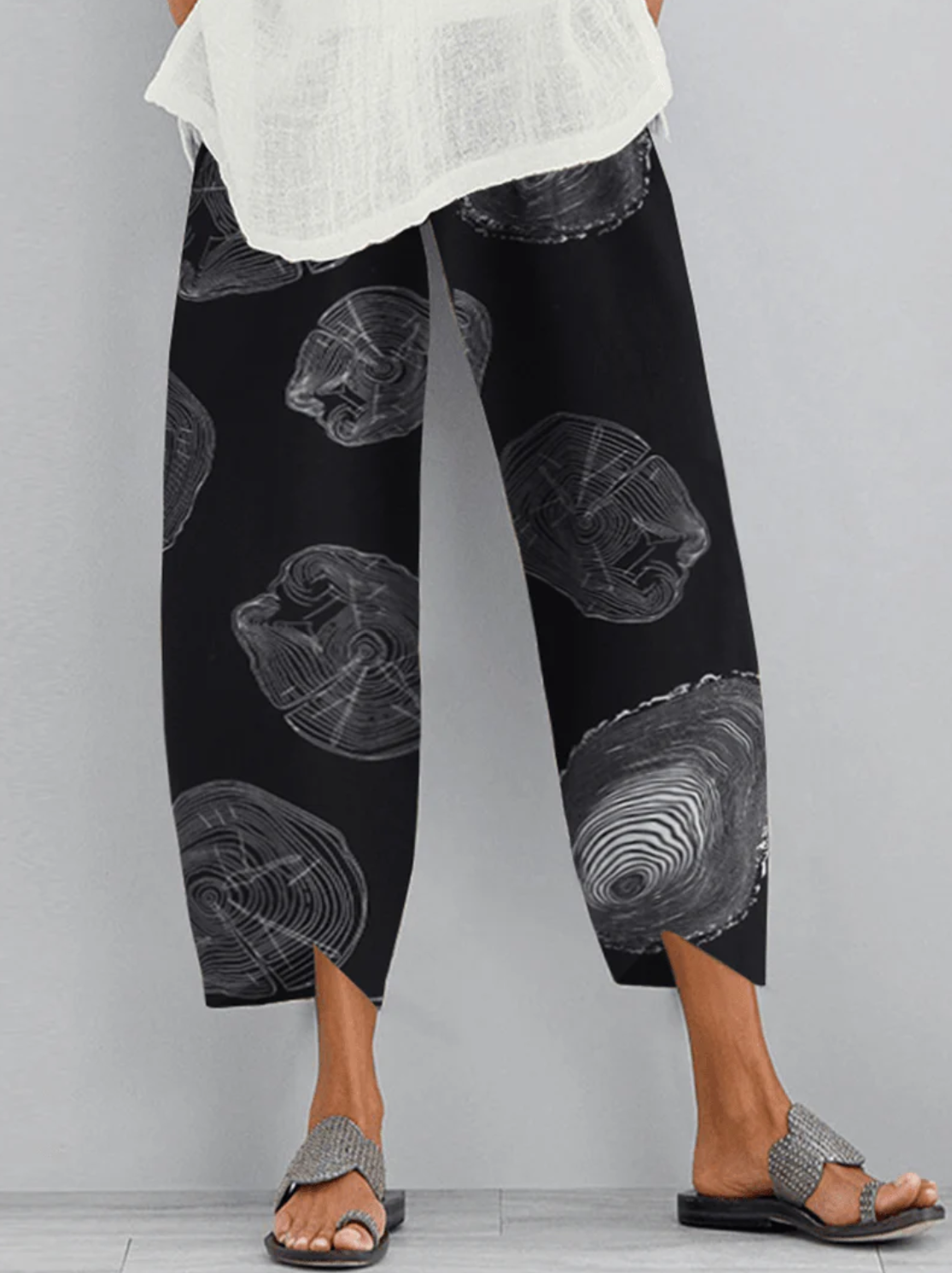 Women’s Wide-Leg Pants – Relaxed Fit – Breathable Blend – Abstract Print – Full Length