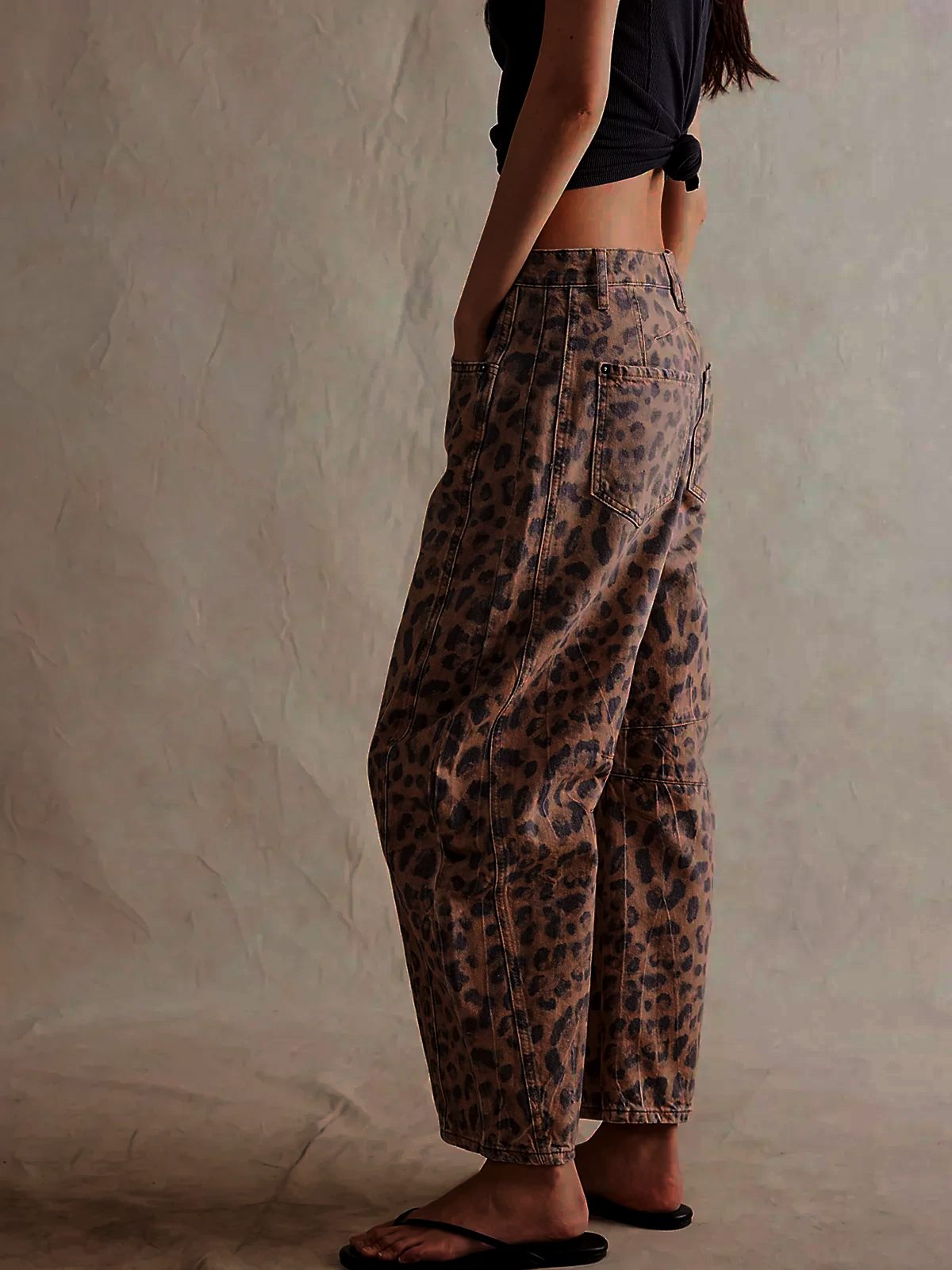 Women’s Barrel Jeans – Relaxed Fit – Full Length – Leopard Print Denim Casual Wear
