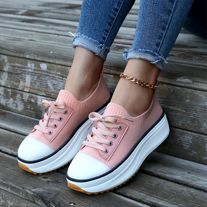 Women’s Sneakers – Platform Sole – Soft Knit Upper – Lace-Up – Casual Fit