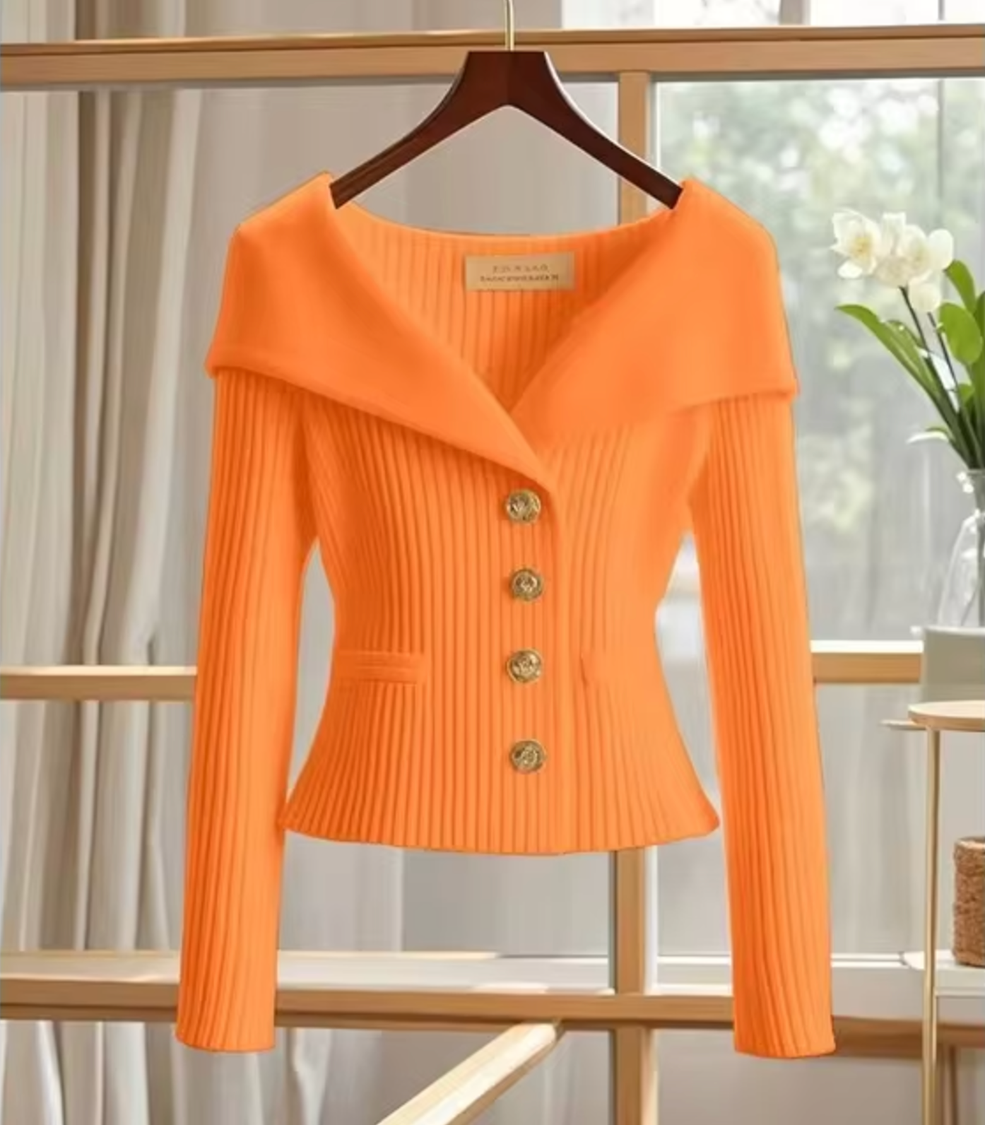 Women’s Short Cardigan – Fitted Knit – Ribbed Texture – Wide Collar – Gold Buttons