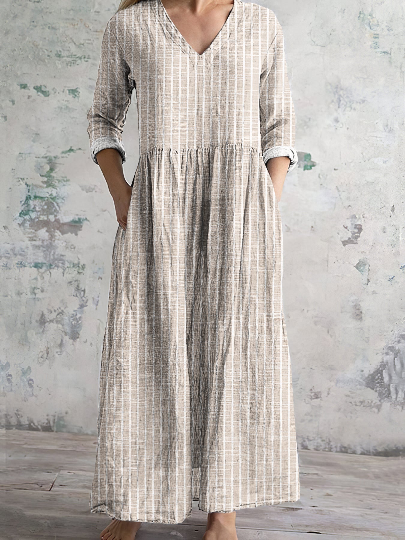 Women’s Maxi Dress – Natural Fibers – Relaxed Fit – V-Neck – Long Sleeve – Striped