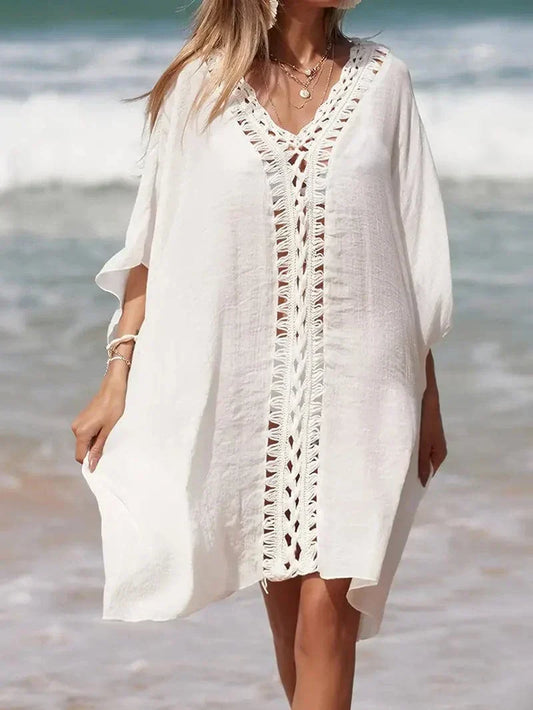 Women’s Kimono – Relaxed Fit – Natural Fibers – V-Neck – Lace Trim – Knee Length