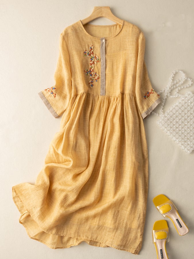 Women’s Midi Dress – Relaxed Fit – Embroidered – 3/4 Sleeve – Natural Fibers