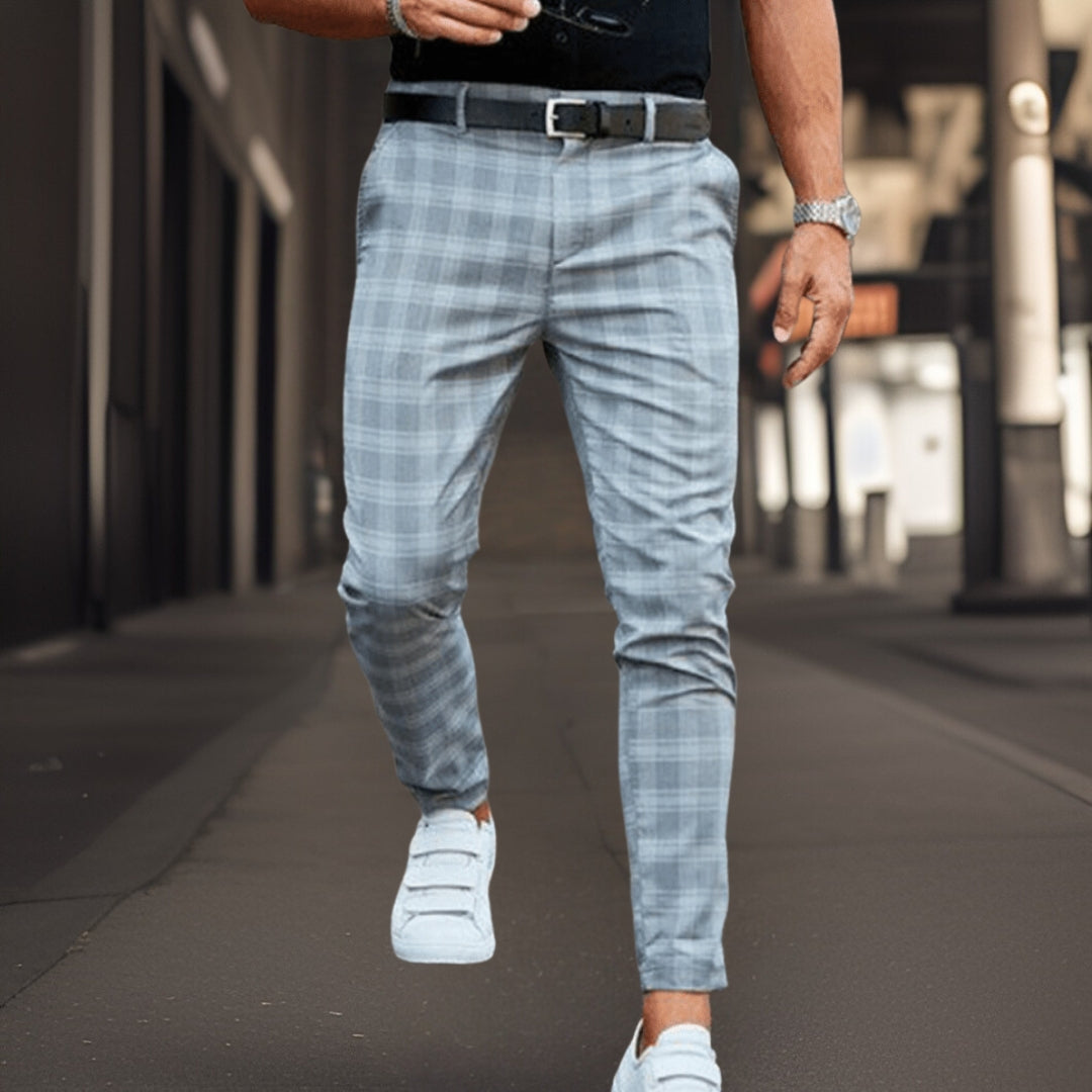 Men’s Chinos – Slim Fit – Tailored Silhouette – Plaid Pattern – Breathable Blend