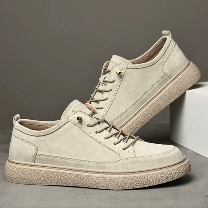 Men’s Low-Top Trainers – Suede Finish – Lace-Up – Cushioned Ankle – Casual Wear