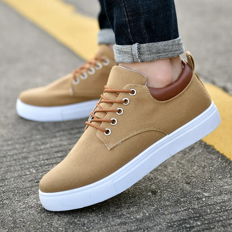 Men’s Low-Top Sneakers – Canvas Upper – Leather Heel – Casual Fit – Lace-Up