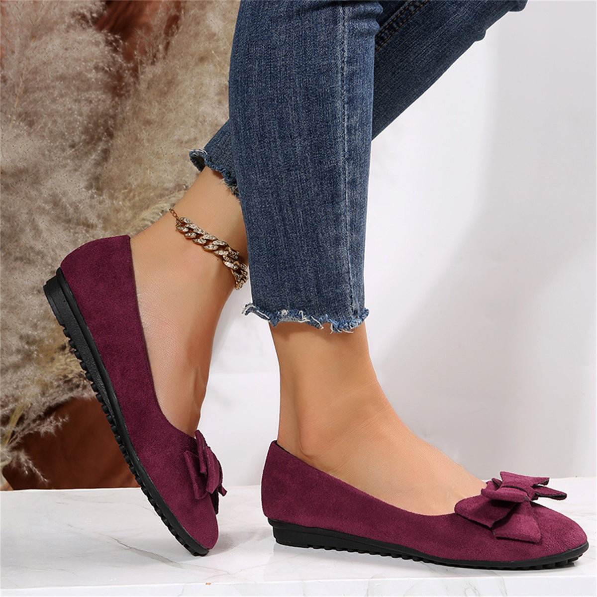 Women’s Ballet Flats – Suede Texture – Slip-On Fit – Bow Accent – Casual Comfort